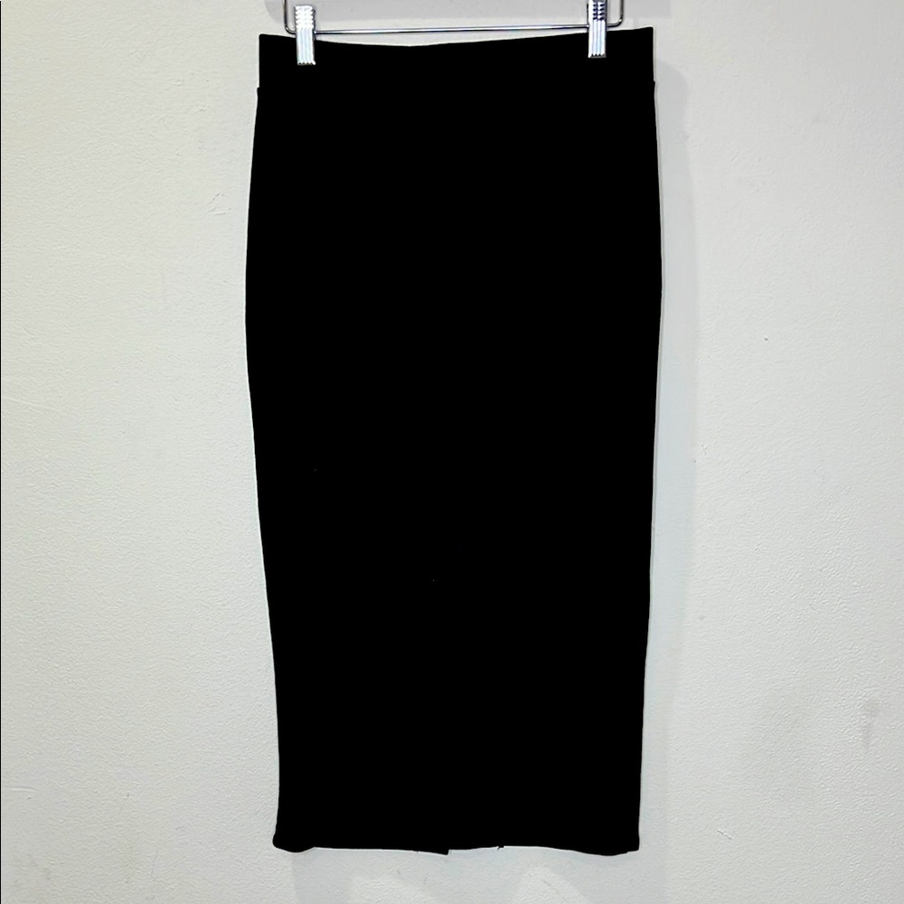 Elegant Black Pencil Skirt